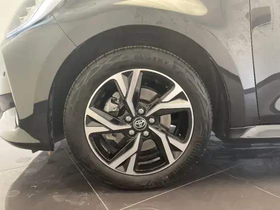 TOYOTA YARIS IV - voiture d'occasion - Photo 22