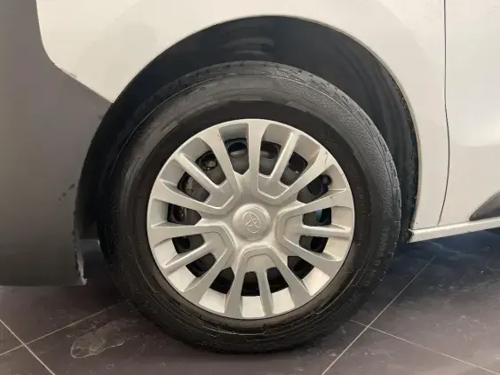 TOYOTA PROACE II - voiture d'occasion - Photo 22