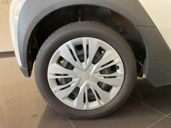 TOYOTA AYGO X - voiture d'occasion - Photo 24