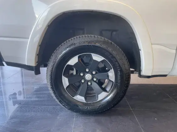 DODGE NITRO - voiture d'occasion - Photo 25
