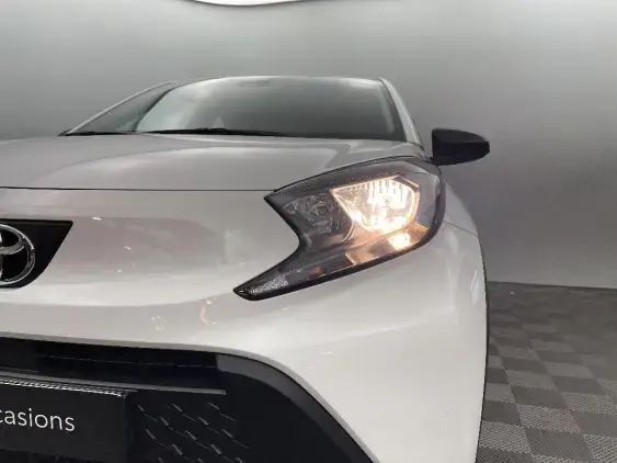 TOYOTA AYGO X - voiture d'occasion - Photo 22