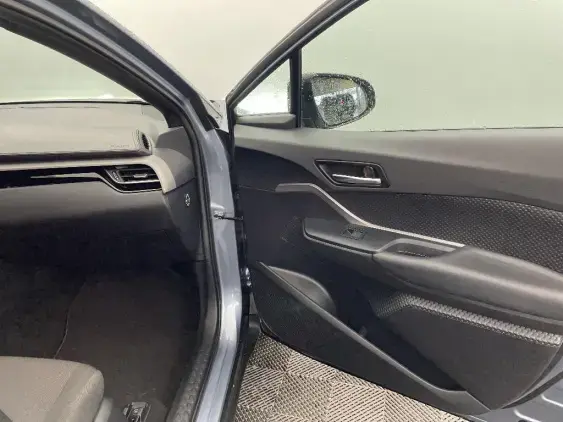 TOYOTA C-HR - voiture d'occasion - Photo 20