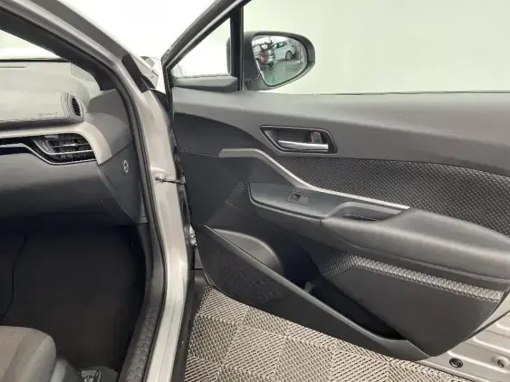 TOYOTA C-HR - voiture d'occasion - Photo 20