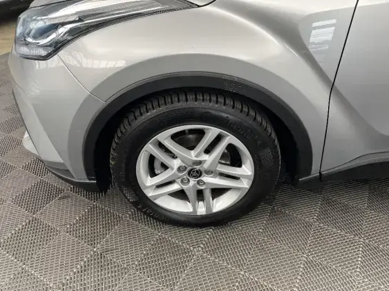 TOYOTA C-HR - voiture d'occasion - Photo 23