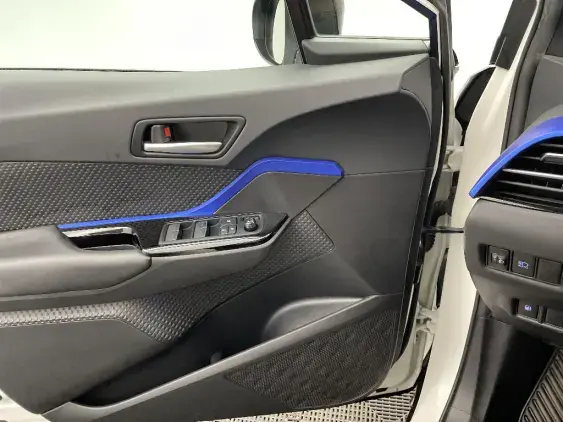 TOYOTA C-HR - voiture d'occasion - Photo 19