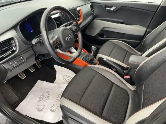 KIA STONIC - voiture d'occasion - Photo 17