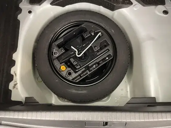 OPEL CORSA F - voiture d'occasion - Photo 17