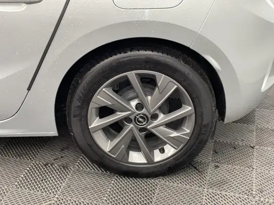 OPEL CORSA F - voiture d'occasion - Photo 24