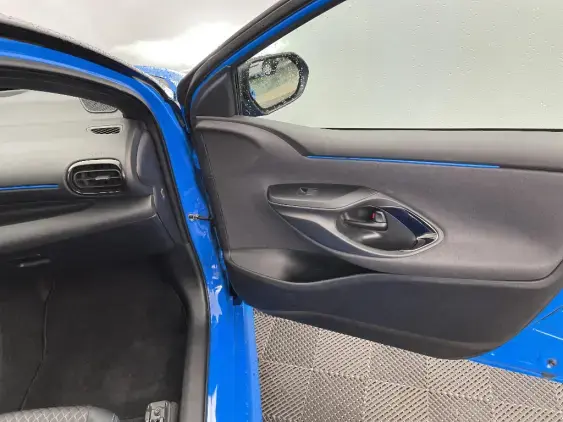 TOYOTA YARIS IV - voiture d'occasion - Photo 20