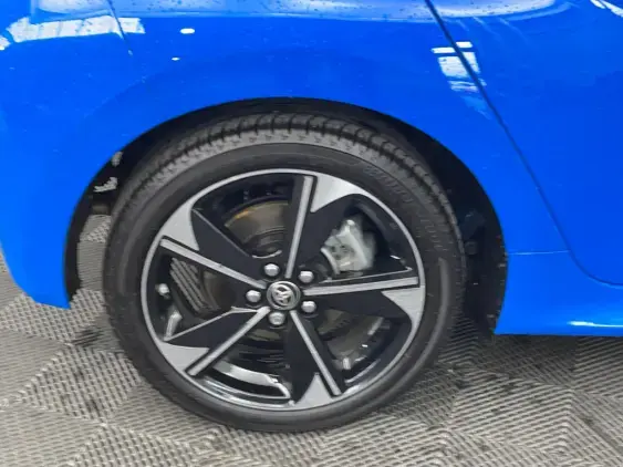 TOYOTA YARIS IV - voiture d'occasion - Photo 25