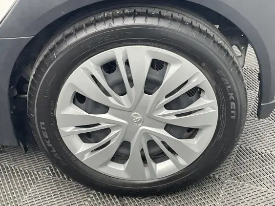 TOYOTA AYGO X - voiture d'occasion - Photo 24