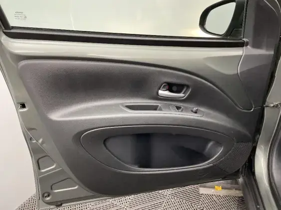 TOYOTA AYGO X - voiture d'occasion - Photo 19