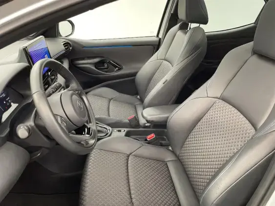 TOYOTA YARIS IV - voiture d'occasion - Photo 18