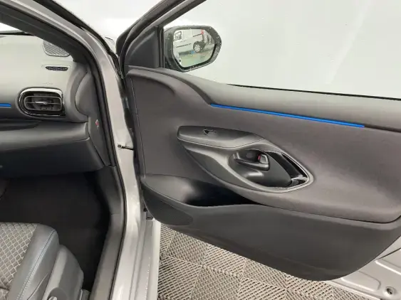 TOYOTA YARIS IV - voiture d'occasion - Photo 20