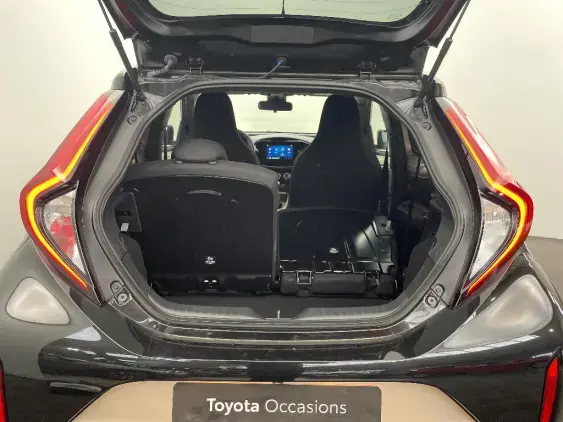 TOYOTA AYGO X - voiture d'occasion - Photo 16