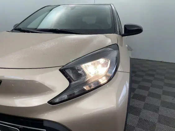 TOYOTA AYGO X - voiture d'occasion - Photo 22