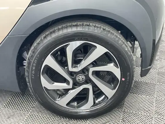 TOYOTA AYGO X - voiture d'occasion - Photo 24