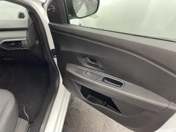 DACIA SANDERO III - voiture d'occasion - Photo 20