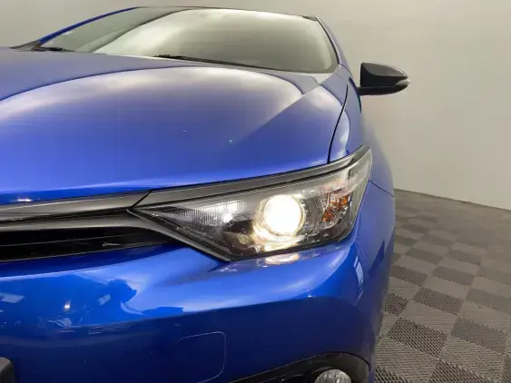 TOYOTA AURIS II - voiture d'occasion - Photo 22