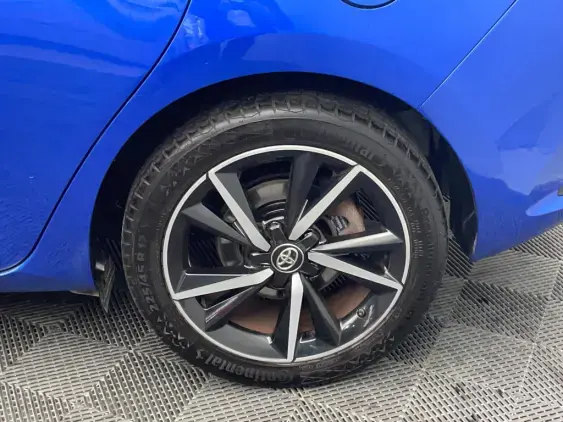 TOYOTA AURIS II - voiture d'occasion - Photo 24