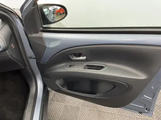 TOYOTA AYGO X - voiture d'occasion - Photo 20