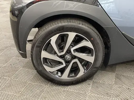 TOYOTA AYGO X - voiture d'occasion - Photo 25