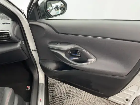 TOYOTA YARIS CROSS I - voiture d'occasion - Photo 20