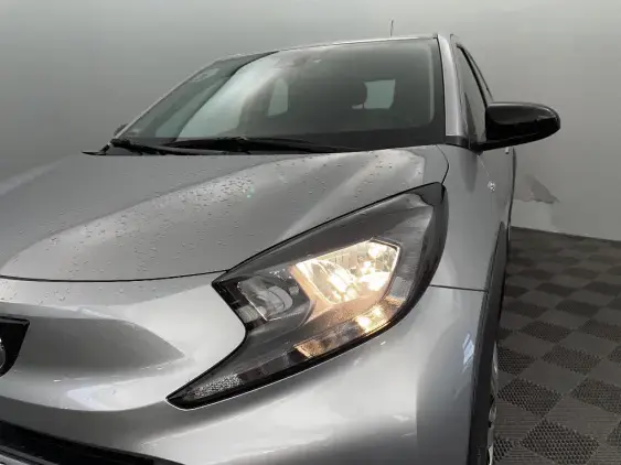 TOYOTA AYGO X - voiture d'occasion - Photo 22