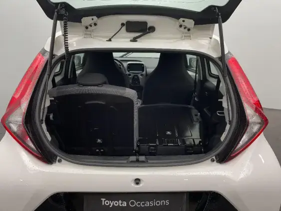 TOYOTA AYGO II - voiture d'occasion - Photo 16