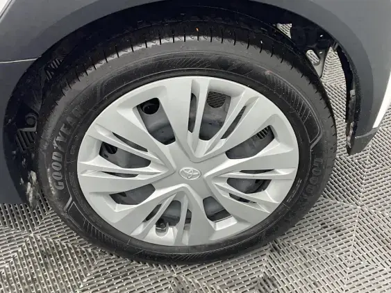 TOYOTA AYGO X - voiture d'occasion - Photo 22