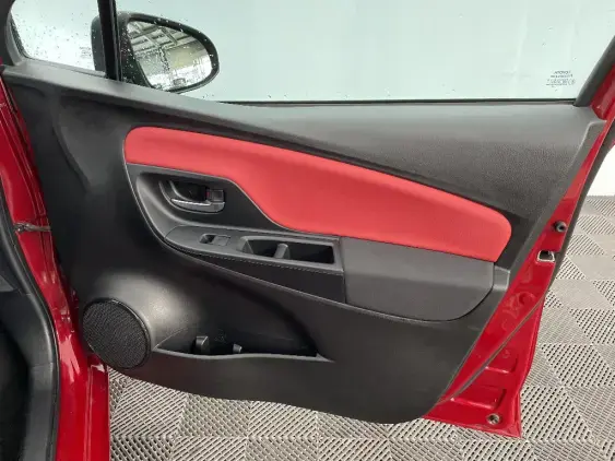 TOYOTA YARIS III - voiture d'occasion - Photo 20