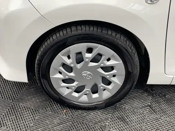 TOYOTA AYGO II - voiture d'occasion - Photo 23