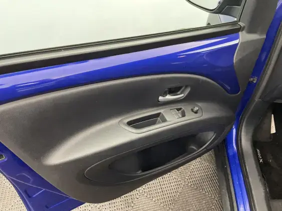 TOYOTA AYGO X - voiture d'occasion - Photo 19