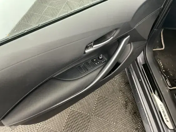 TOYOTA COROLLA TOURING SPT X - voiture d'occasion - Photo 19