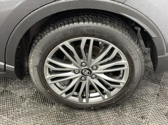 TOYOTA C-HR - voiture d'occasion - Photo 24