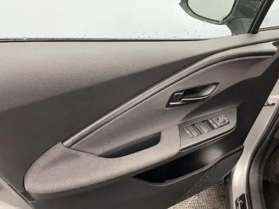 TOYOTA C-HR II - voiture d'occasion - Photo 19