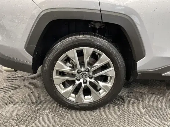 TOYOTA RAV4 V - voiture d'occasion - Photo 25