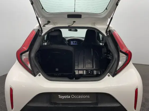TOYOTA AYGO X - voiture d'occasion - Photo 16