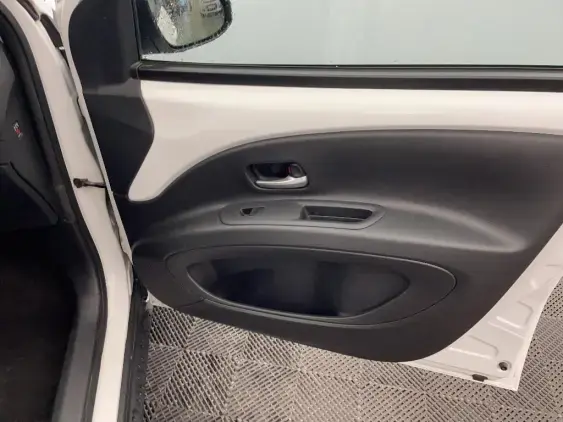 TOYOTA AYGO X - voiture d'occasion - Photo 20