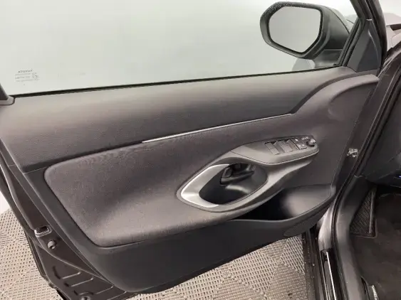 TOYOTA YARIS CROSS I - voiture d'occasion - Photo 19