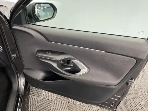 TOYOTA YARIS CROSS I - voiture d'occasion - Photo 20