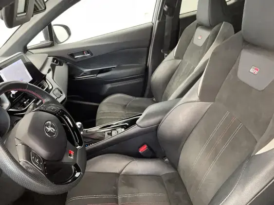 TOYOTA C-HR - voiture d'occasion - Photo 18