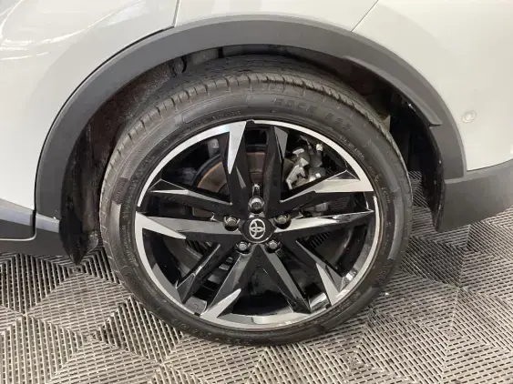 TOYOTA C-HR - voiture d'occasion - Photo 24