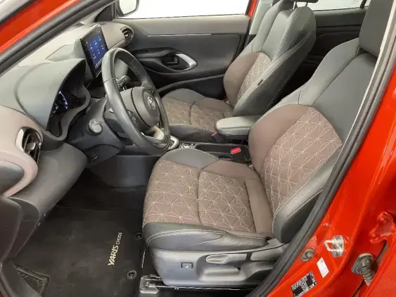 TOYOTA YARIS CROSS I - voiture d'occasion - Photo 18