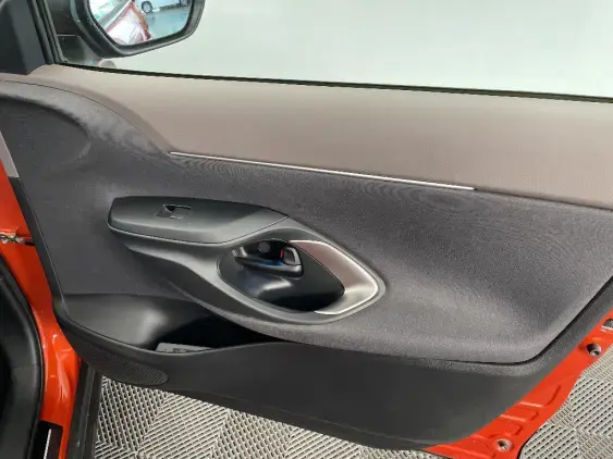 TOYOTA YARIS CROSS I - voiture d'occasion - Photo 20