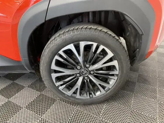 TOYOTA YARIS CROSS I - voiture d'occasion - Photo 24