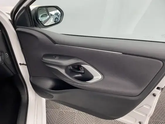 TOYOTA YARIS IV - voiture d'occasion - Photo 20