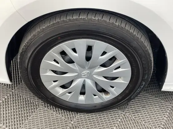 TOYOTA YARIS IV - voiture d'occasion - Photo 23