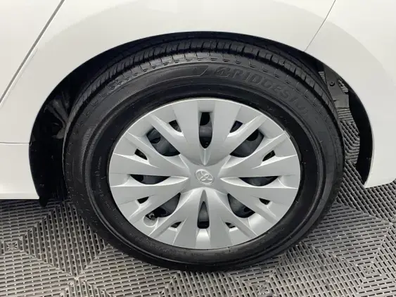 TOYOTA YARIS IV - voiture d'occasion - Photo 24