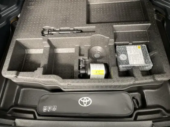 TOYOTA YARIS CROSS I - voiture d'occasion - Photo 17